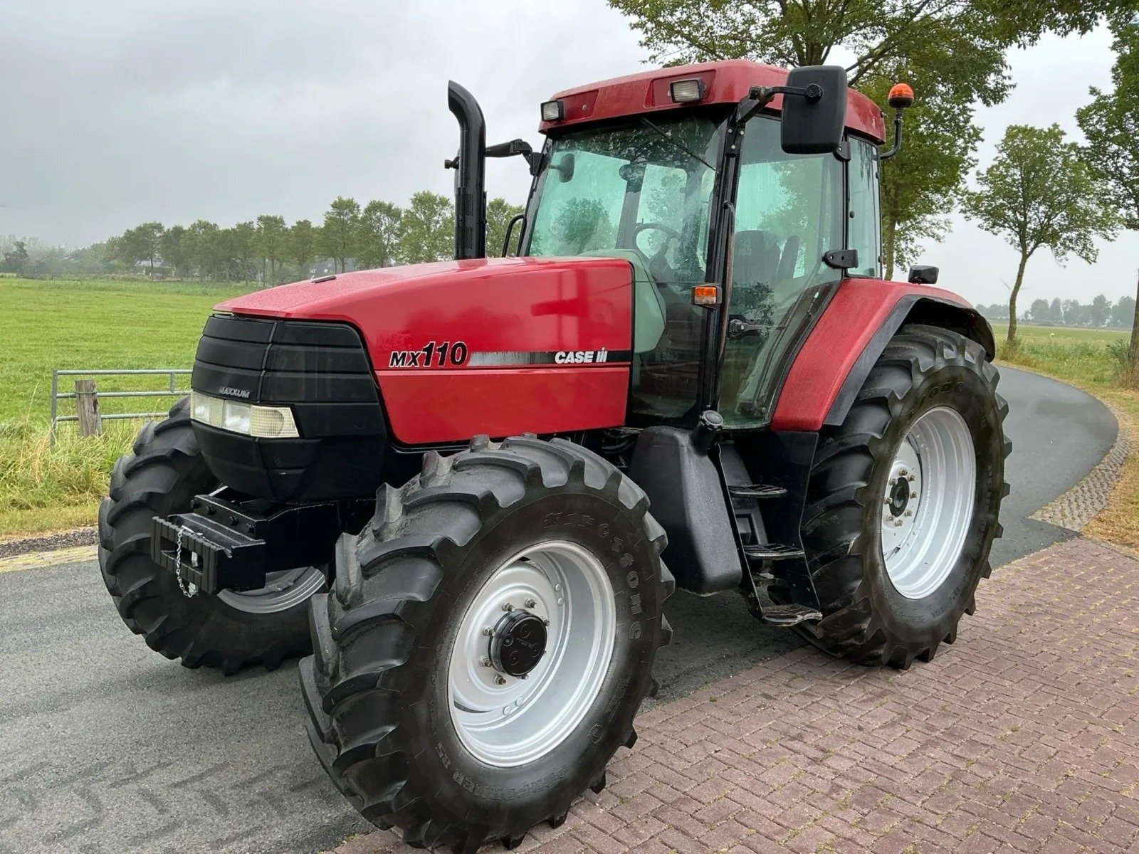 Case IH MX 110 vue 1